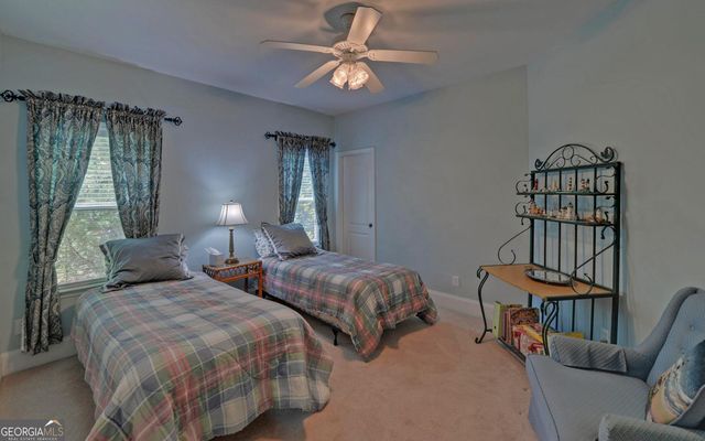 227 Capri Drive, Hartwell, GA 30643