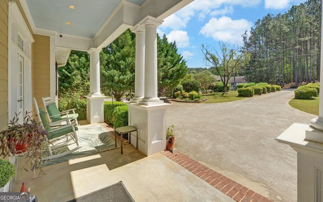 227 Capri Drive, Hartwell, GA 30643