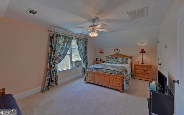 227 Capri Drive, Hartwell, GA 30643