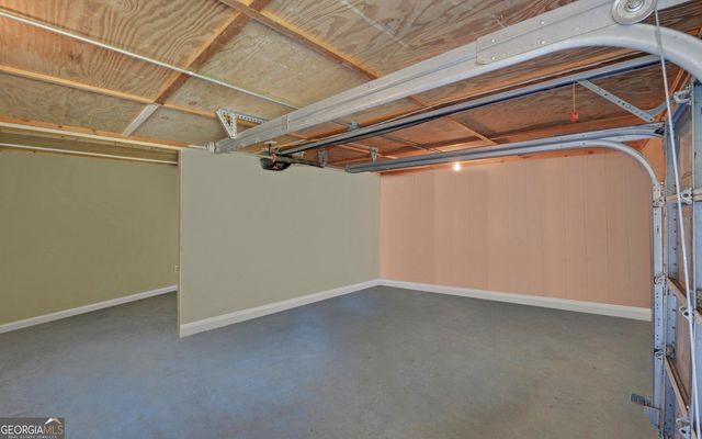 227 Capri Drive, Hartwell, GA 30643