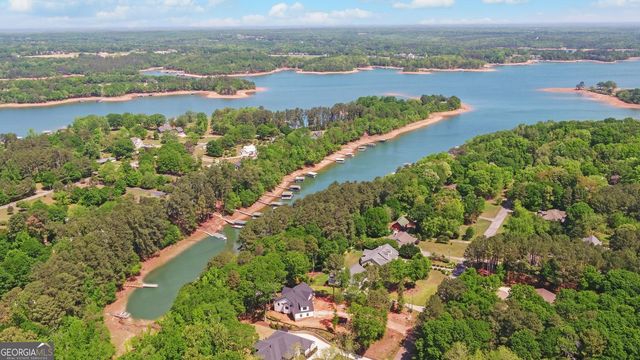 227 Capri Drive, Hartwell, GA 30643