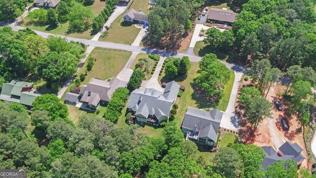 227 Capri Drive, Hartwell, GA 30643
