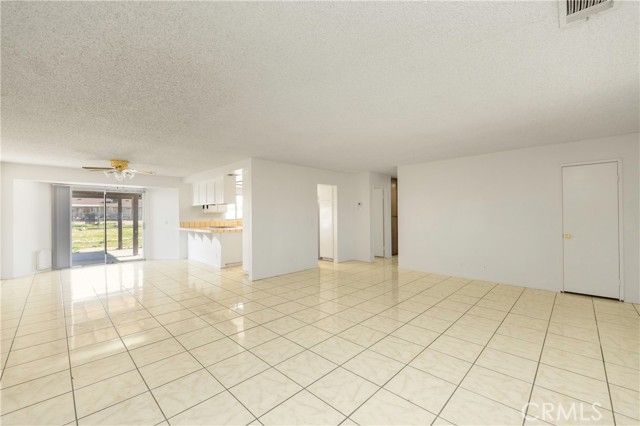 11135 Truchas, Apple Valley, CA 92308