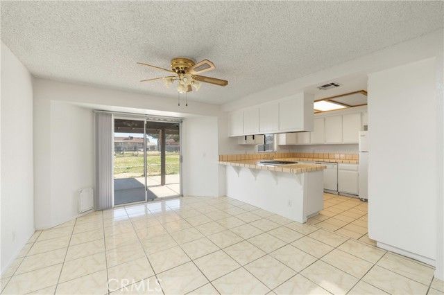 11135 Truchas, Apple Valley, CA 92308