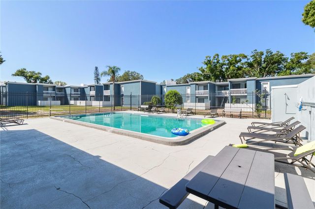 2007 5TH STREET W A, Bradenton, FL 34205
