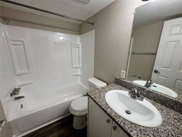 2007 5TH STREET W A, Bradenton, FL 34205