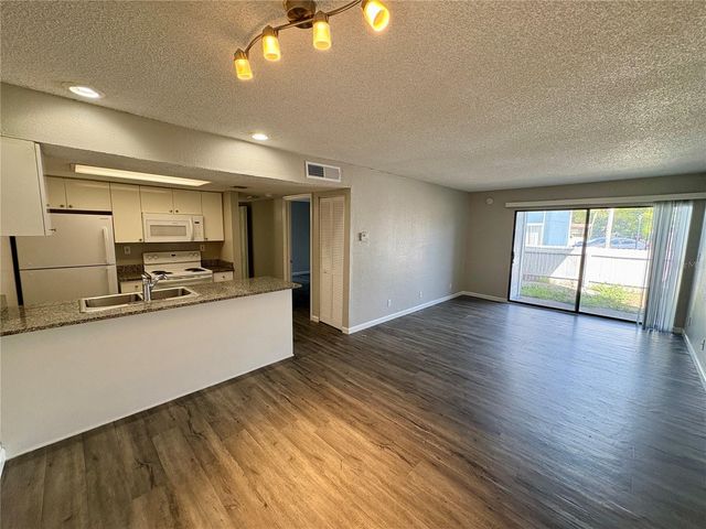 2007 5TH STREET W A, Bradenton, FL 34205