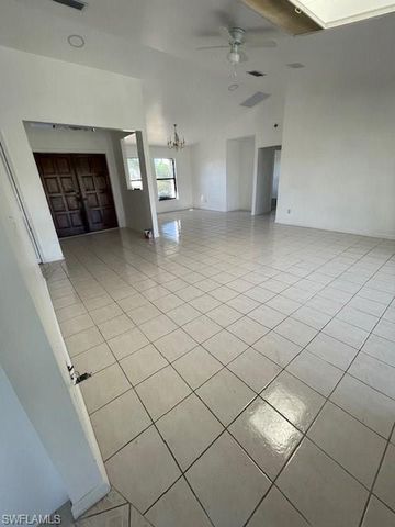 3425 SE 10th AVE, Cape Coral, FL 33904