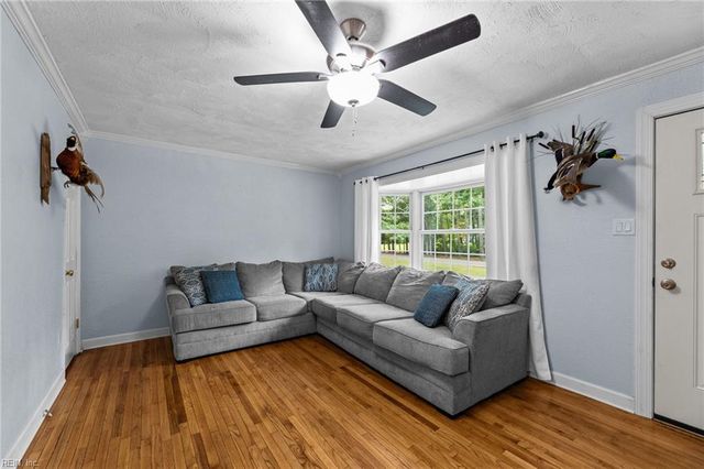 6245 Glenns RD, Gloucester, VA 23061