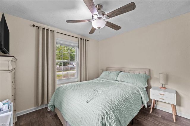 6245 Glenns RD, Gloucester, VA 23061