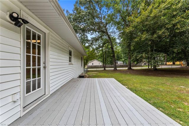 6245 Glenns RD, Gloucester, VA 23061