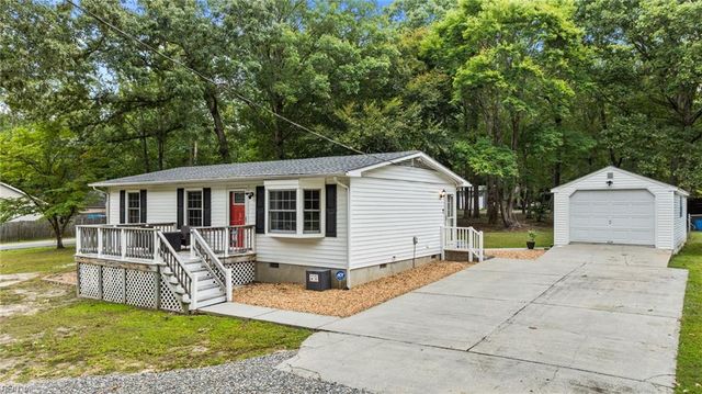 6245 Glenns RD, Gloucester, VA 23061