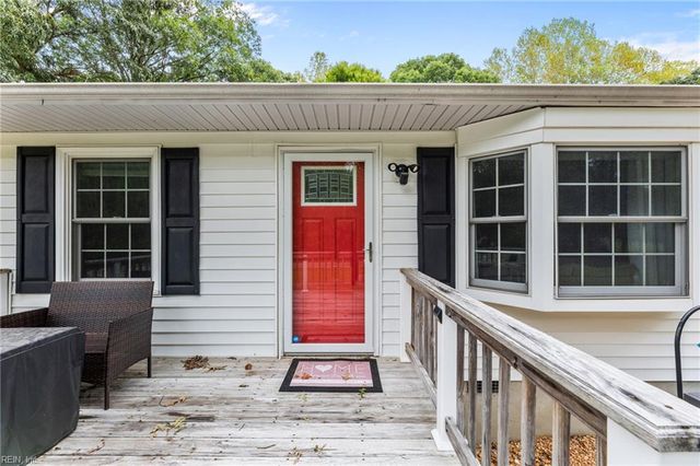 6245 Glenns RD, Gloucester, VA 23061