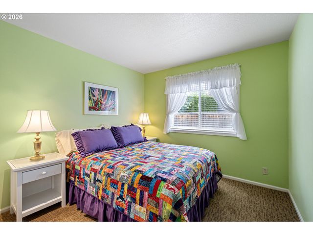 2101 KINGFISHER Way, Eugene, OR 97401