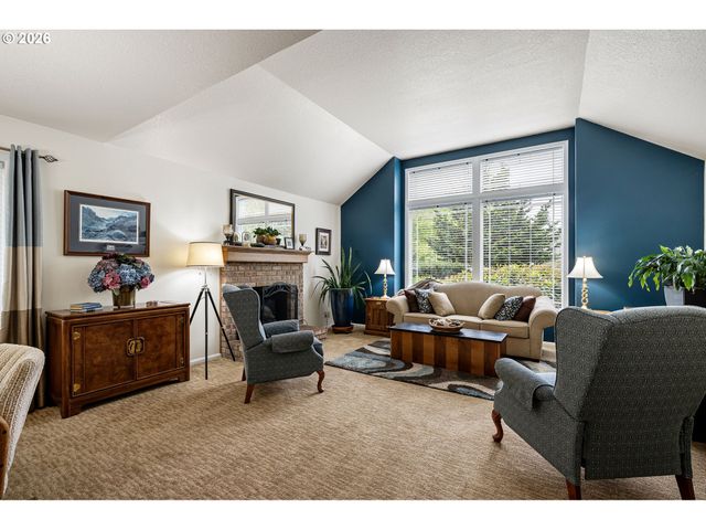 2101 KINGFISHER Way, Eugene, OR 97401