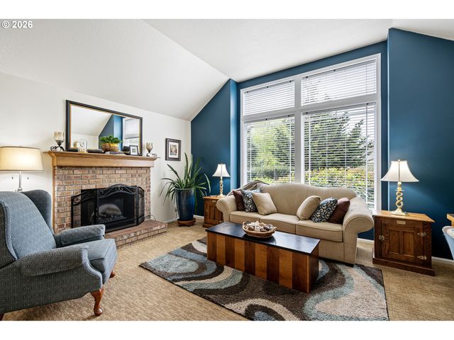 2101 KINGFISHER Way, Eugene, OR 97401
