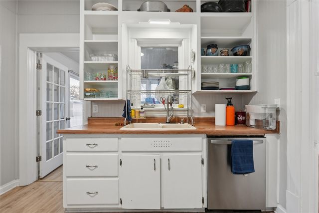 206 3rd Street NE, Mitchellville, IA 50169