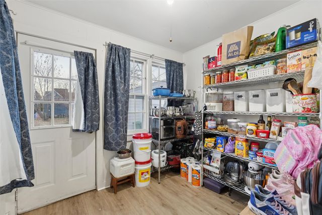 206 3rd Street NE, Mitchellville, IA 50169