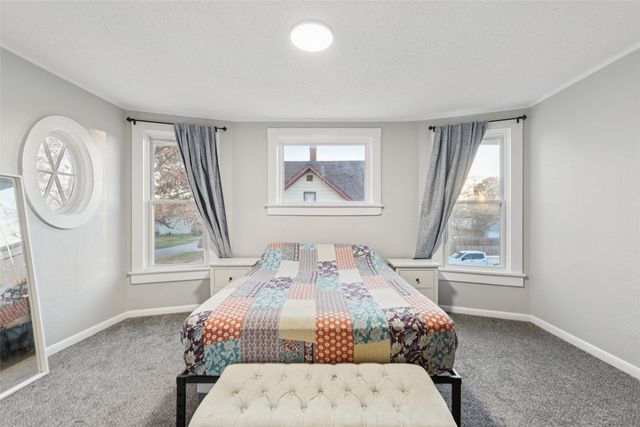 206 3rd Street NE, Mitchellville, IA 50169