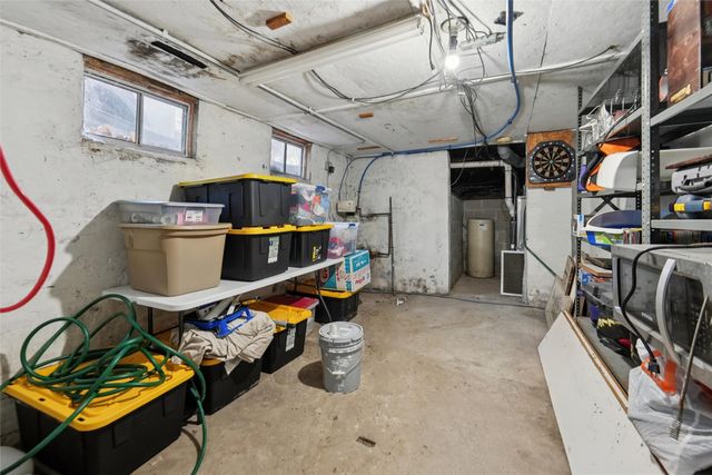 206 3rd Street NE, Mitchellville, IA 50169