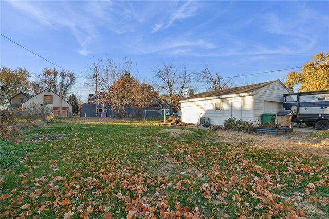 206 3rd Street NE, Mitchellville, IA 50169