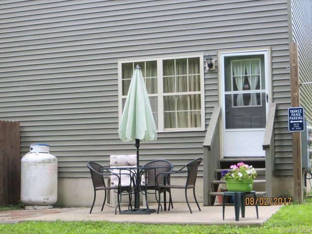 215 Rabbit Run, Plattekill, NY 12515