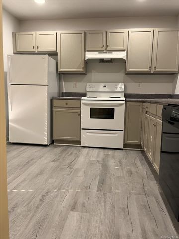 215 Rabbit Run, Plattekill, NY 12515