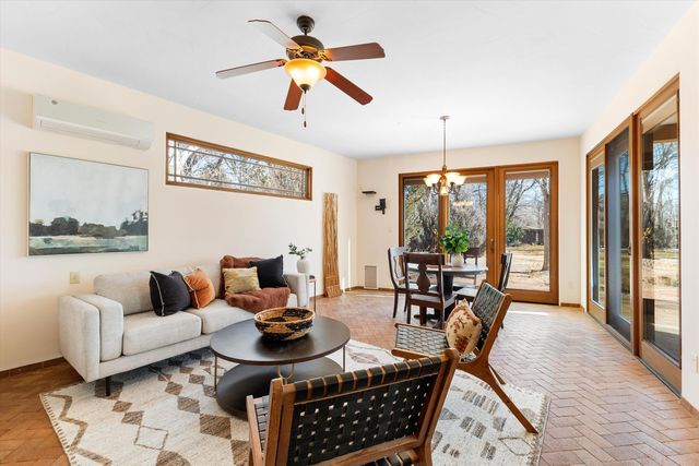 3 Calle De Los Howard, Corrales, NM 87048