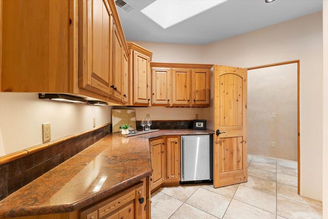 3 Calle De Los Howard, Corrales, NM 87048