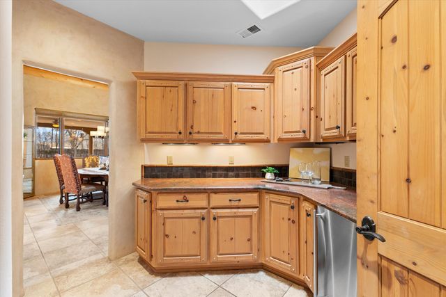 3 Calle De Los Howard, Corrales, NM 87048