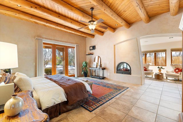 3 Calle De Los Howard, Corrales, NM 87048