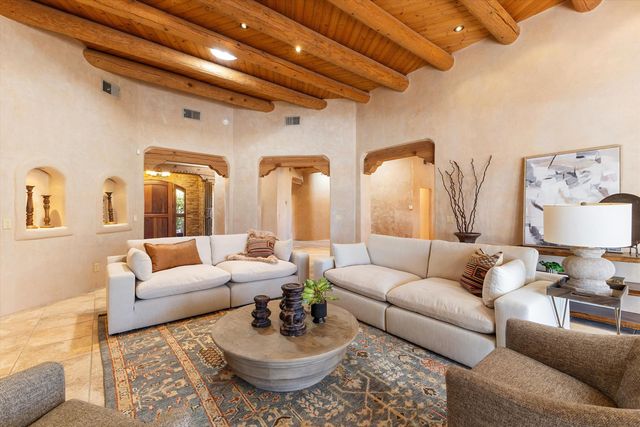 3 Calle De Los Howard, Corrales, NM 87048