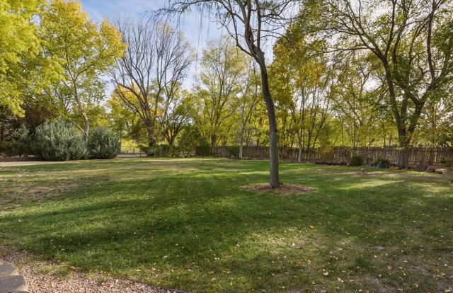 3 Calle De Los Howard, Corrales, NM 87048