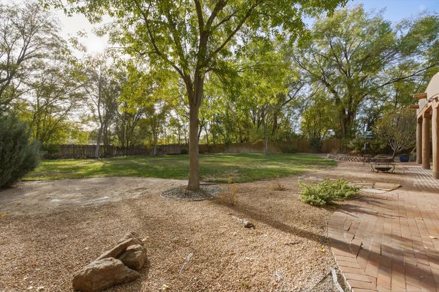 3 Calle De Los Howard, Corrales, NM 87048