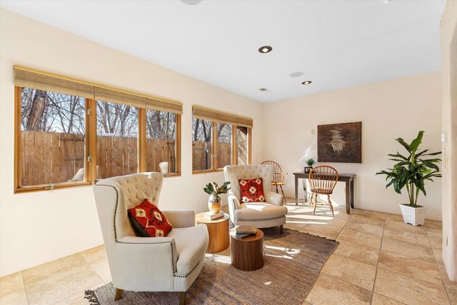 3 Calle De Los Howard, Corrales, NM 87048