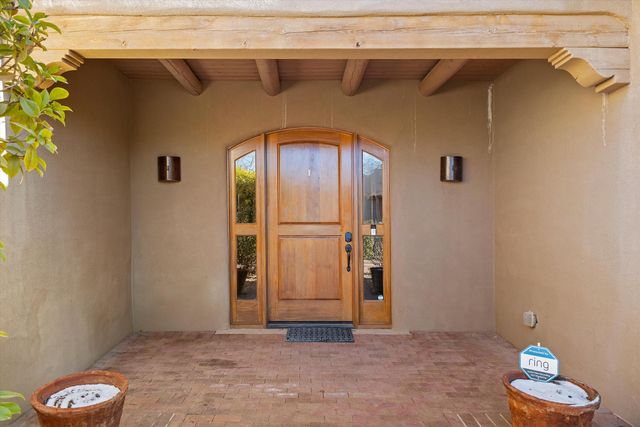 3 Calle De Los Howard, Corrales, NM 87048