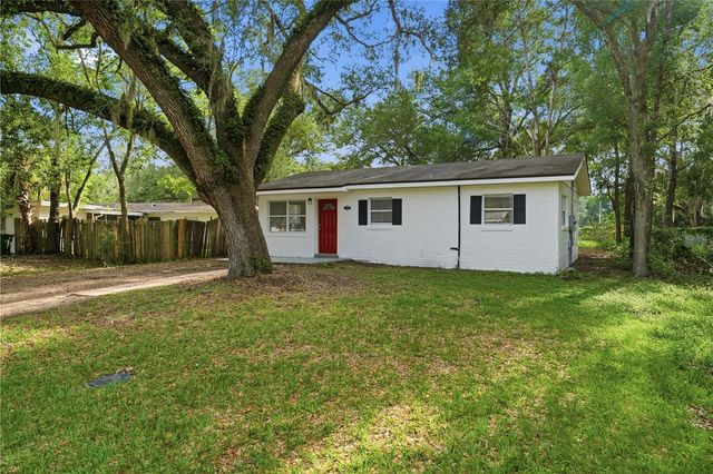 1009 NEBRASKA STREET, Leesburg, FL 34748