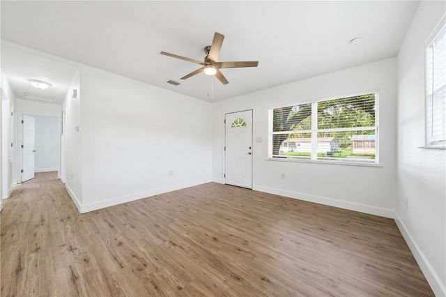1009 NEBRASKA STREET, Leesburg, FL 34748