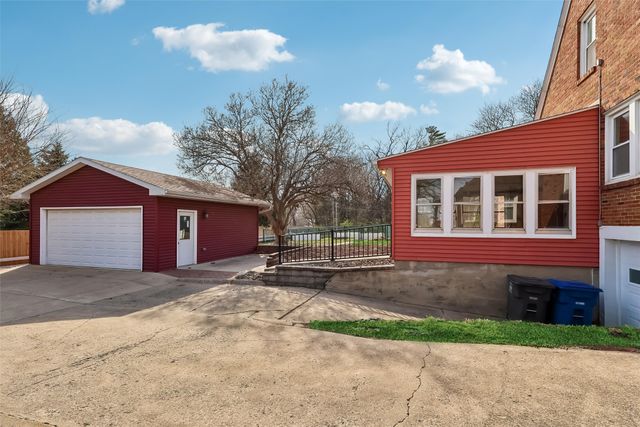 1244 Edgemont Street, Des Moines, IA 50315