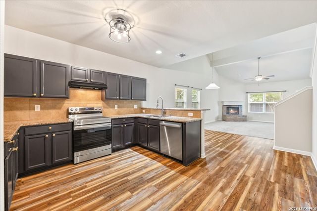 437 STONEBROOK DR, Cibolo, TX 78108