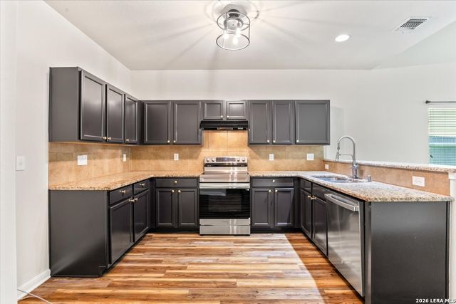 437 STONEBROOK DR, Cibolo, TX 78108