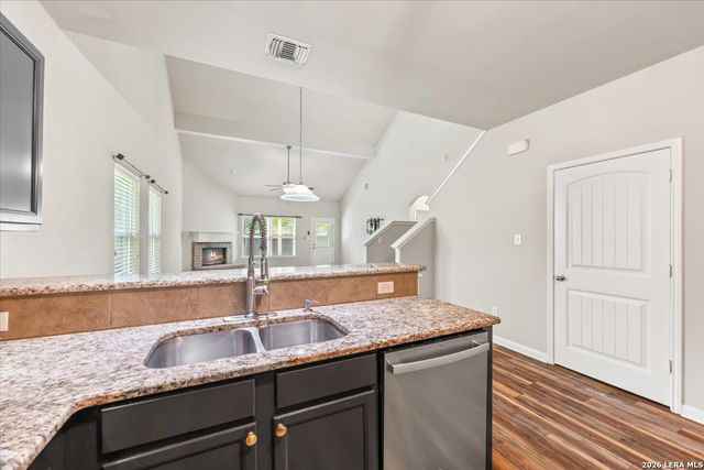437 STONEBROOK DR, Cibolo, TX 78108