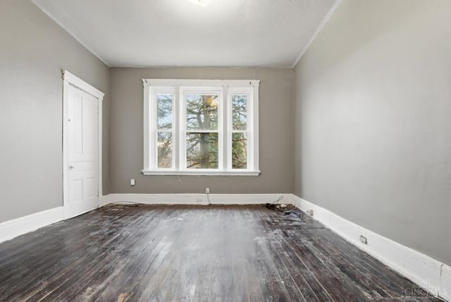 1820 Kinney Avenue, Cincinnati, OH 45207