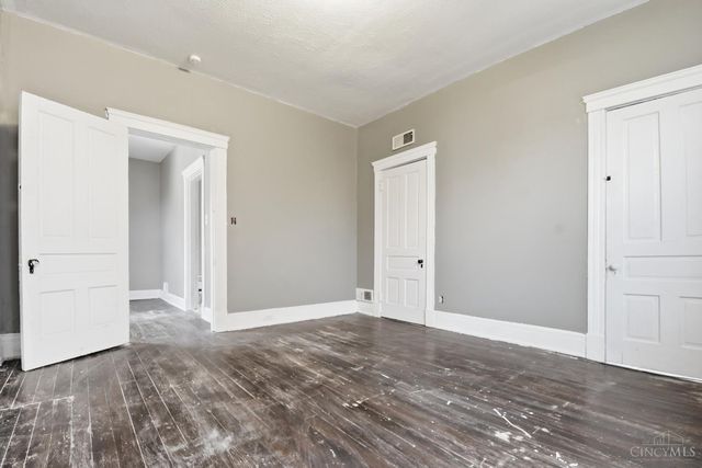 1820 Kinney Avenue, Cincinnati, OH 45207