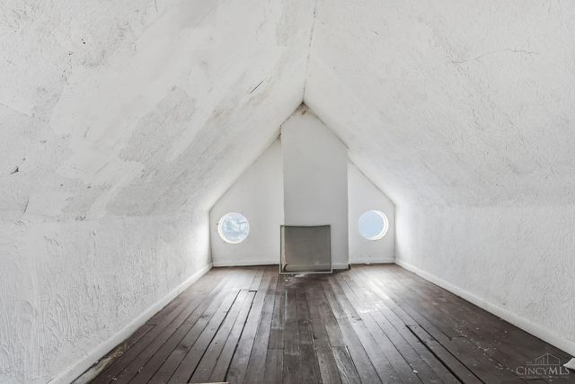 1820 Kinney Avenue, Cincinnati, OH 45207