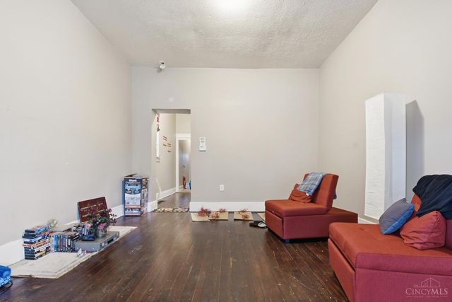 1820 Kinney Avenue, Cincinnati, OH 45207