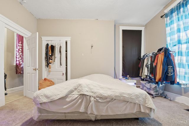 1820 Kinney Avenue, Cincinnati, OH 45207