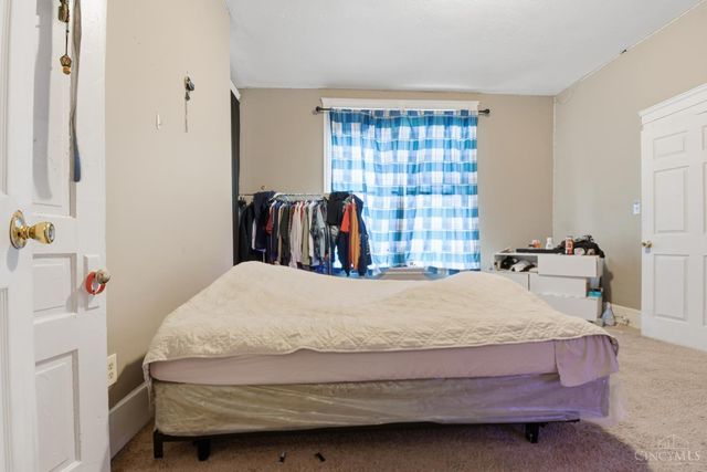 1820 Kinney Avenue, Cincinnati, OH 45207