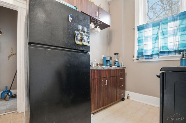 1820 Kinney Avenue, Cincinnati, OH 45207