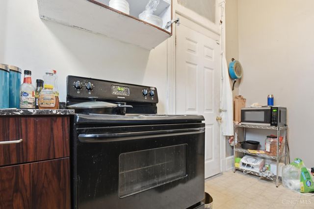 1820 Kinney Avenue, Cincinnati, OH 45207